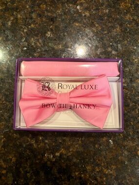 NWT Pink Men’s Bow Tie
